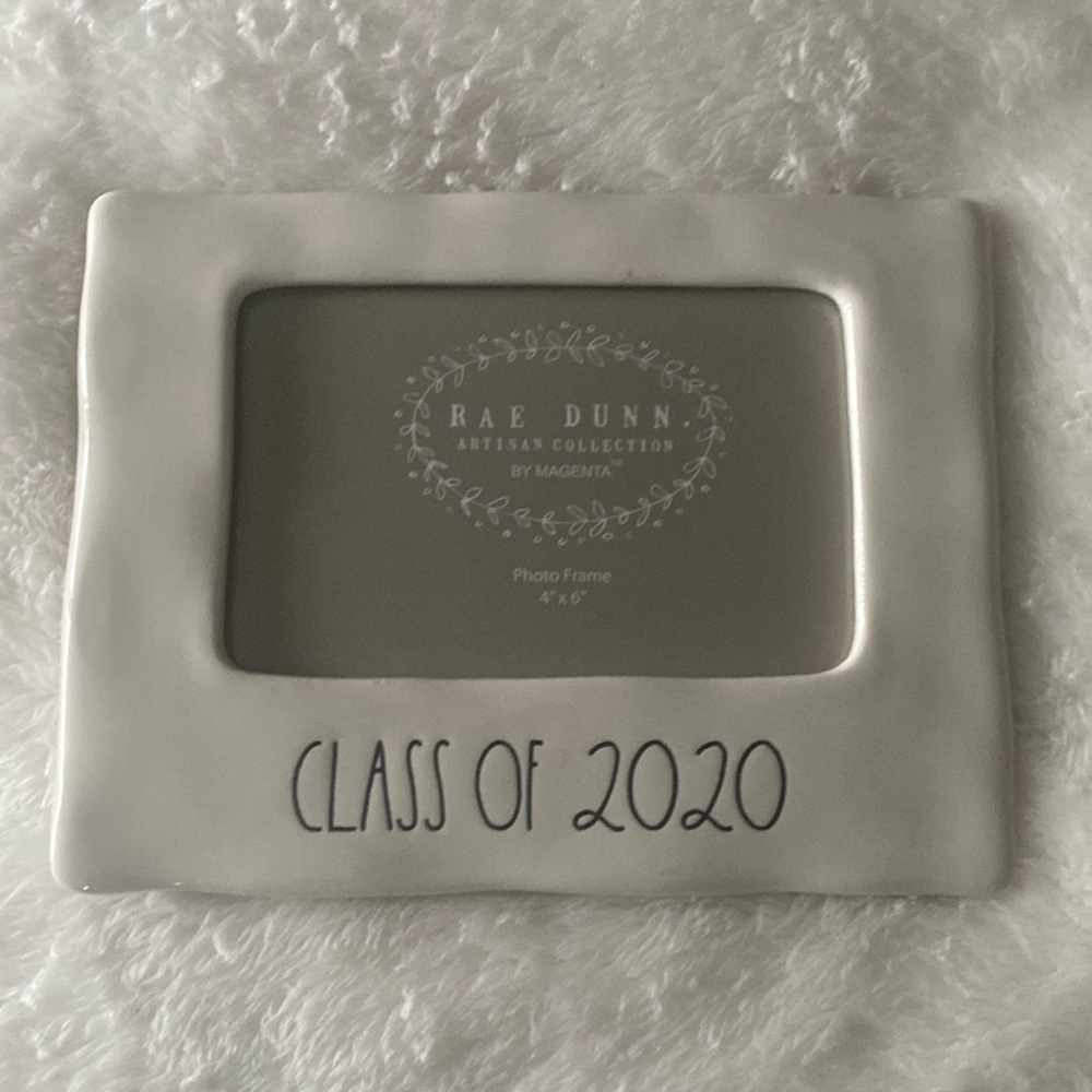 Rae Dunn -class of 2020 photo frame